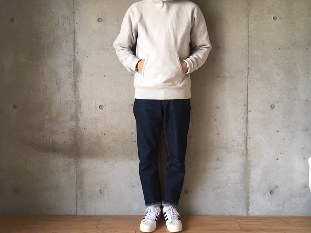 アディダス スタンスミスとスーパースターの違いは おすすめはどっち ピースブログ